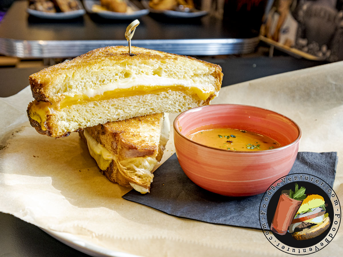 B Live Arlington VA Grilled Cheese