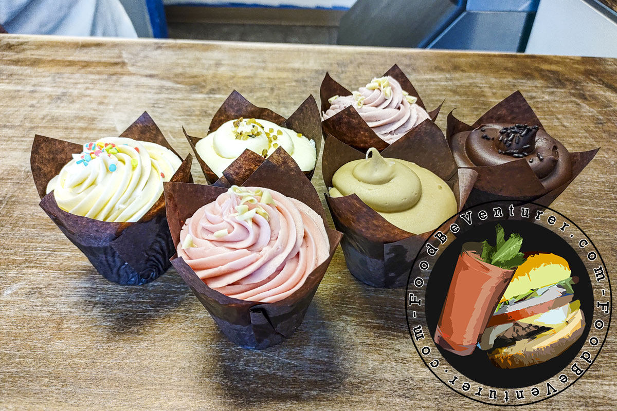 Extraordinary Cupcakes Williamsburg VA Dozen