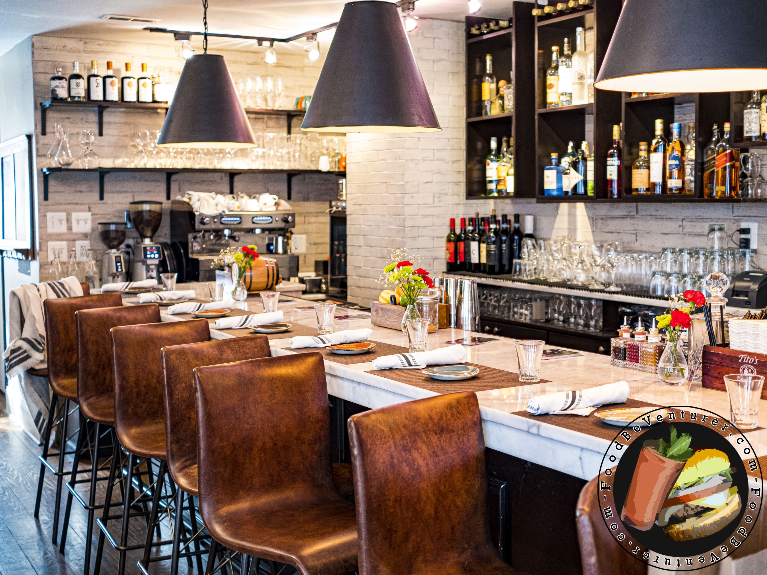 Lupo Verde Osteria NW DC bar