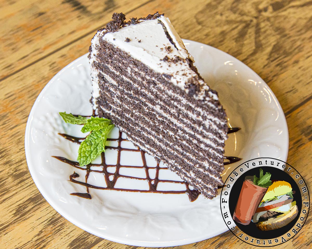 Mad Cow Grill Cookies N Cream Cake